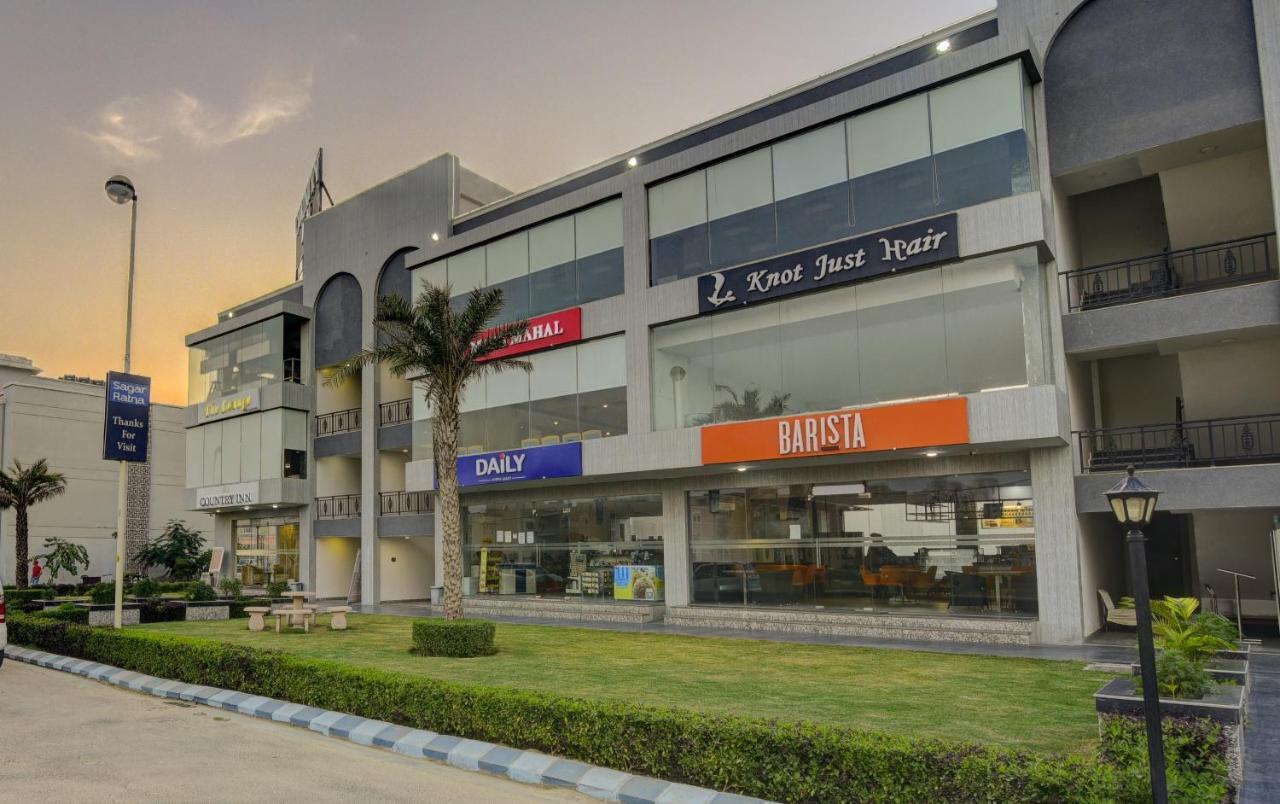 Country Inn Hotels & Resorts วรินดาวัน ภายนอก รูปภาพ